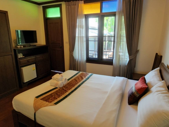 Charming 28 rooms resort for sale-SHG-CMS01