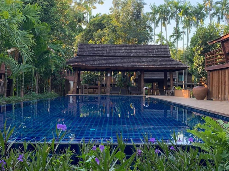 Lanna style resort complex with a resident and restaurant for sale in Chiang Mai town-SHG-CM09