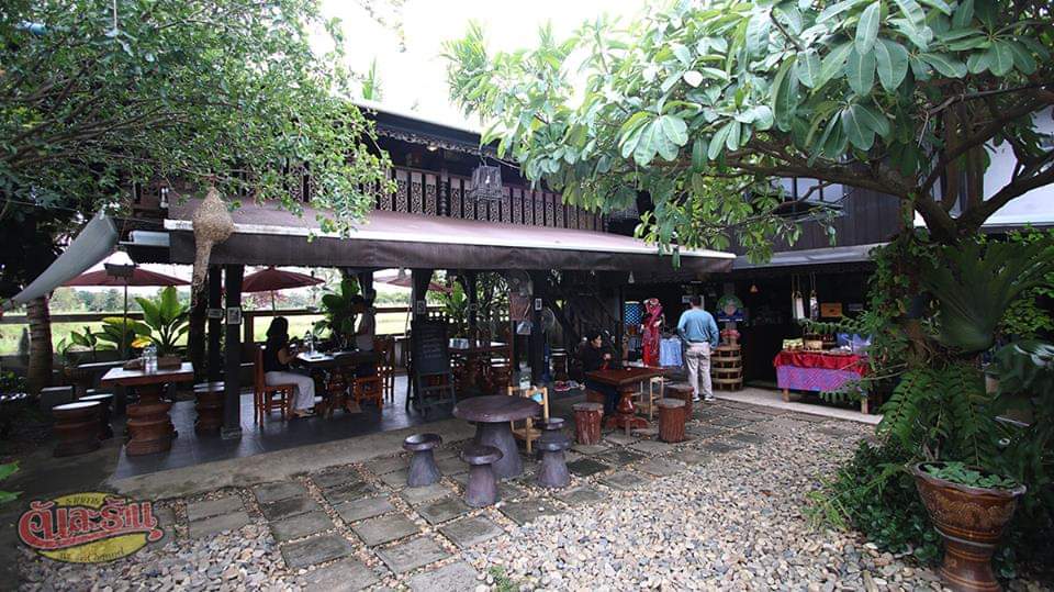 Lanna style resort complex with a resident and restaurant for sale in Chiang Mai town-SHG-CM09