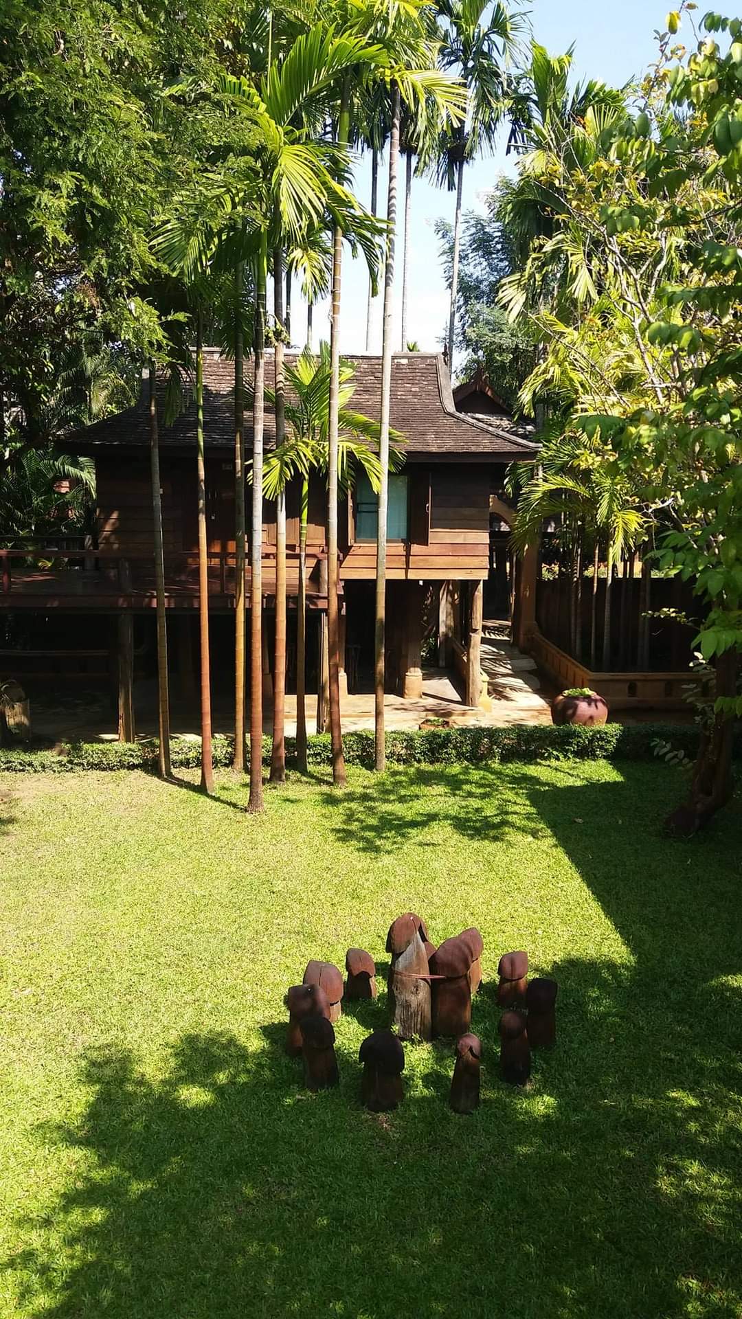 Lanna style resort complex with a resident and restaurant for sale in Chiang Mai town-SHG-CM09