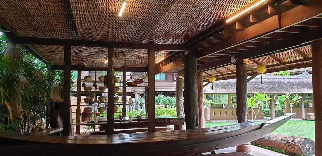 Lanna style resort complex with a resident and restaurant for sale in Chiang Mai town-SHG-CM09