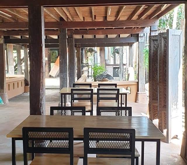 Lanna style resort complex with a resident and restaurant for sale in Chiang Mai town-SHG-CM09