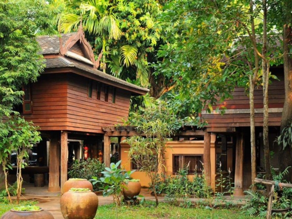 Lanna style resort complex with a resident and restaurant for sale in Chiang Mai town-SHG-CM09