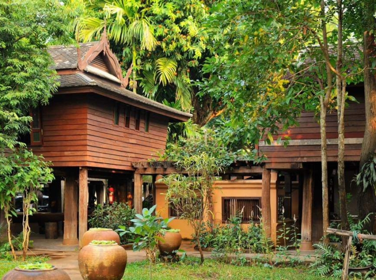 Lanna style resort complex with a resident and restaurant for sale in Chiang Mai town-SHG-CM09