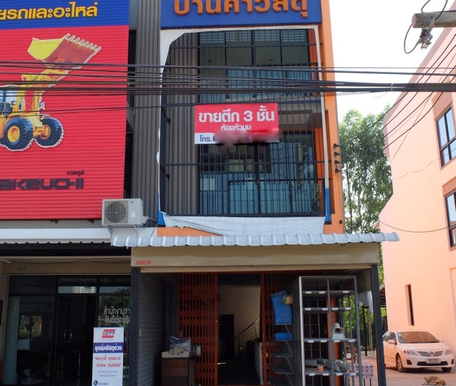 Three Storey Commercial Building Shophouse For Sale Sansai Chiang Mai-I-3102