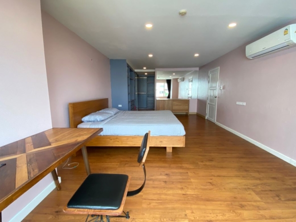 2 bed unit for rent in Nimman area