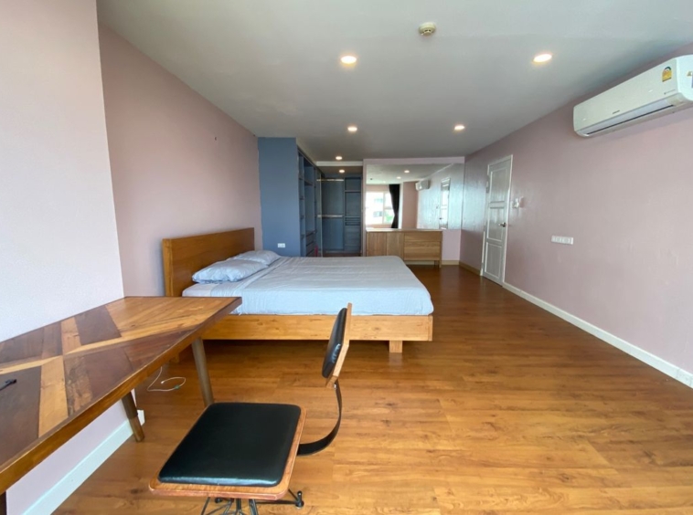 2 bed unit for rent in Nimman area