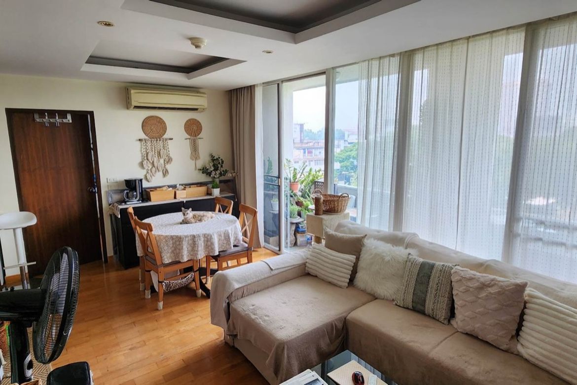 2 bed unit for sale in Chang Klan area