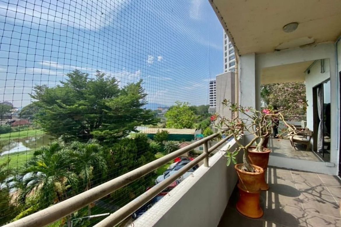 A spacious unit with 2 bed for rent or sale in Muang Chiang Mai-P-PCS360