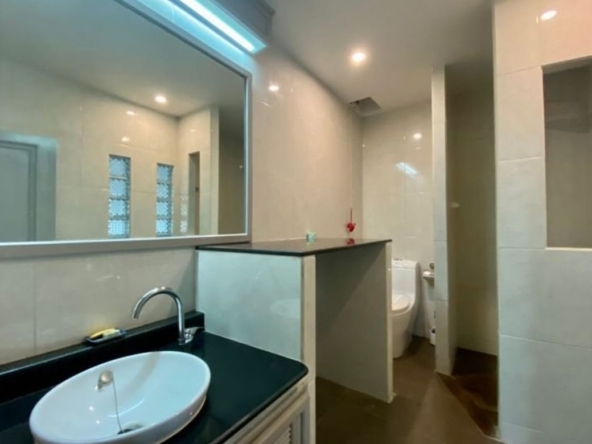 A spacious unit with 2 bed for rent or sale in Muang Chiang Mai-P-PCS360