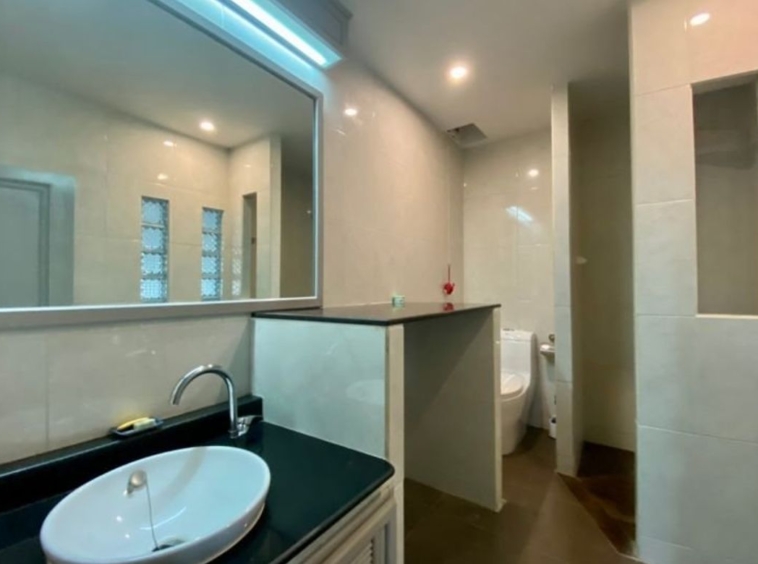 A spacious unit with 2 bed for rent or sale in Muang Chiang Mai-P-PCS360