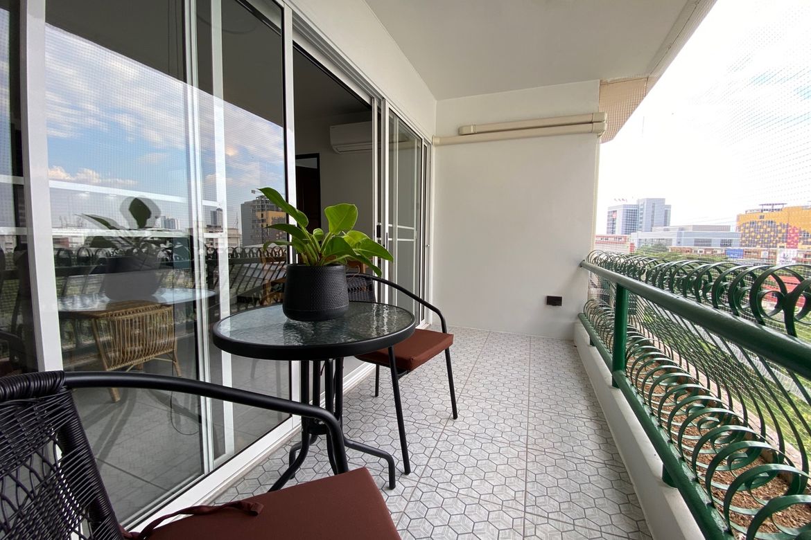 2 bed newly renovated unit for sale in Muang Chiang Mai-P-PCS865