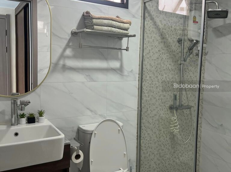 2-bathroom condo located in the San Sai area