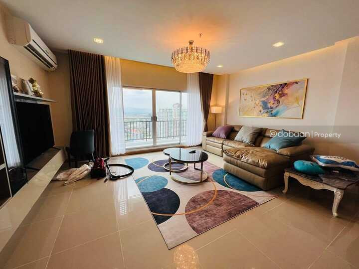 Condo with 3 bedrooms