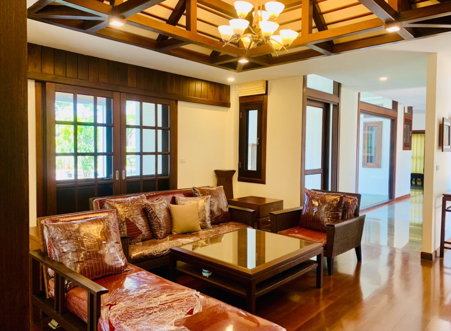 8429 - Exquisite 6-Bedroom Lanna-Style Retreat in Chiang Mai-EH-8429