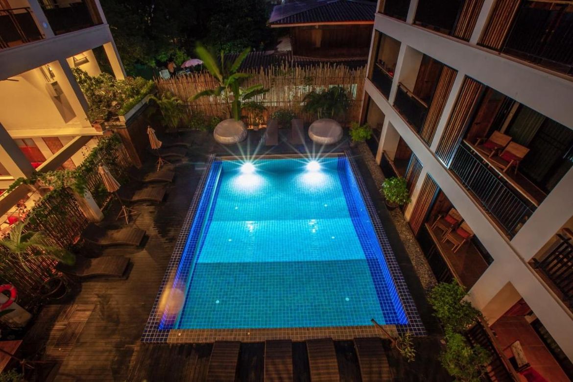 Hotel with pool for sale in Muang Chiang Mai-P-PCCS641