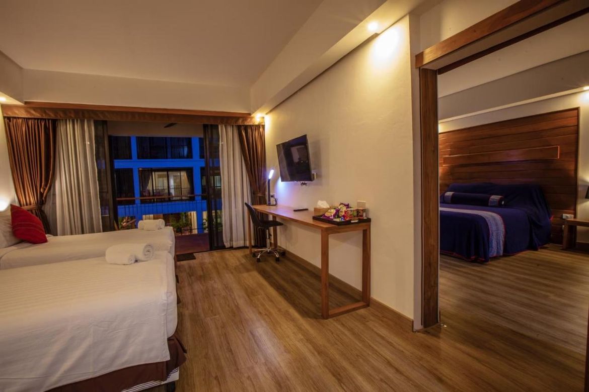 Hotel with pool for sale in Muang Chiang Mai-P-PCCS641