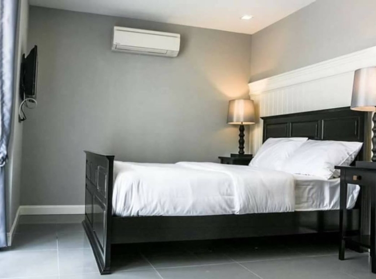 12 rooms hotel for sale in Muang Chiang Mai-P-PCCS926