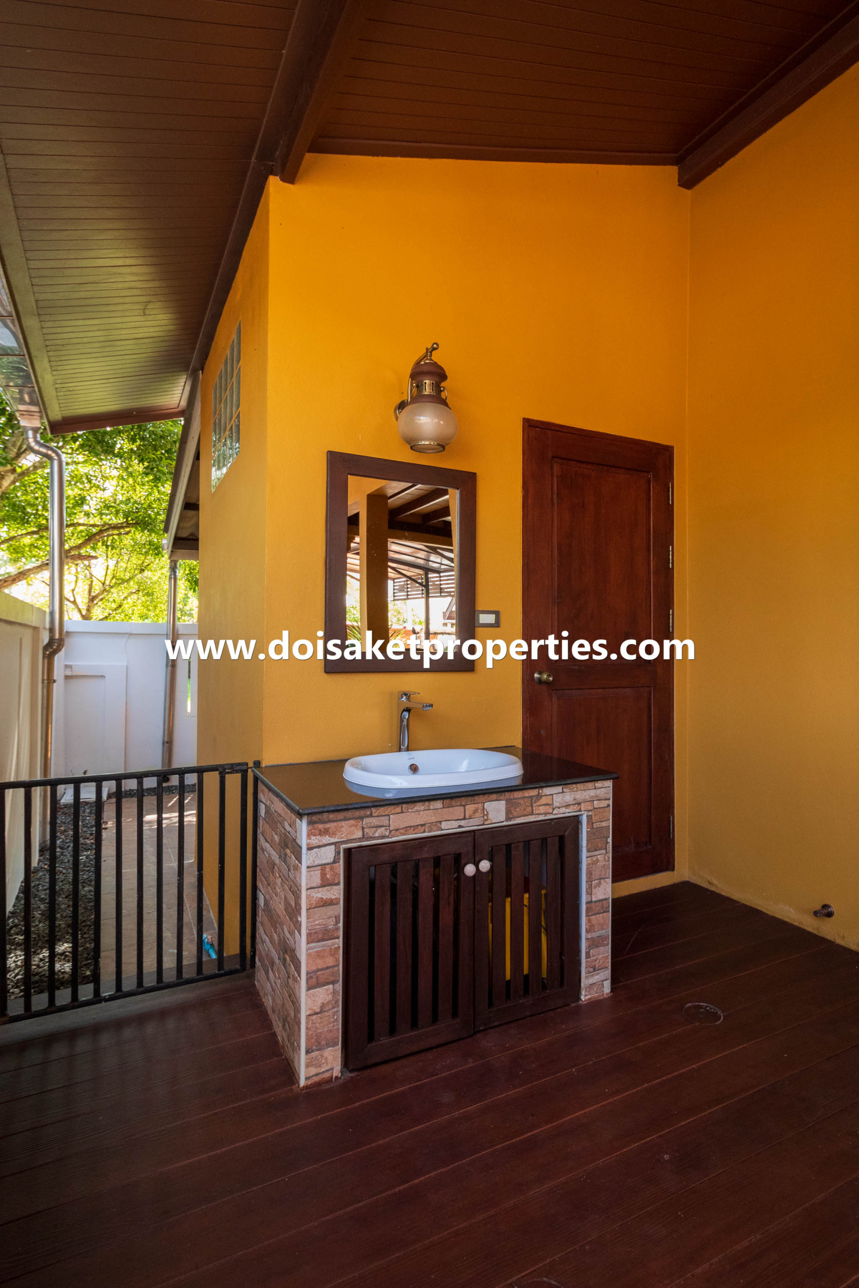 Doi Saket-DSP-(HS327-02) Lovely 2-Bedroom Home with Pretty Grounds in a Great Location for Sale in Choeng Doi