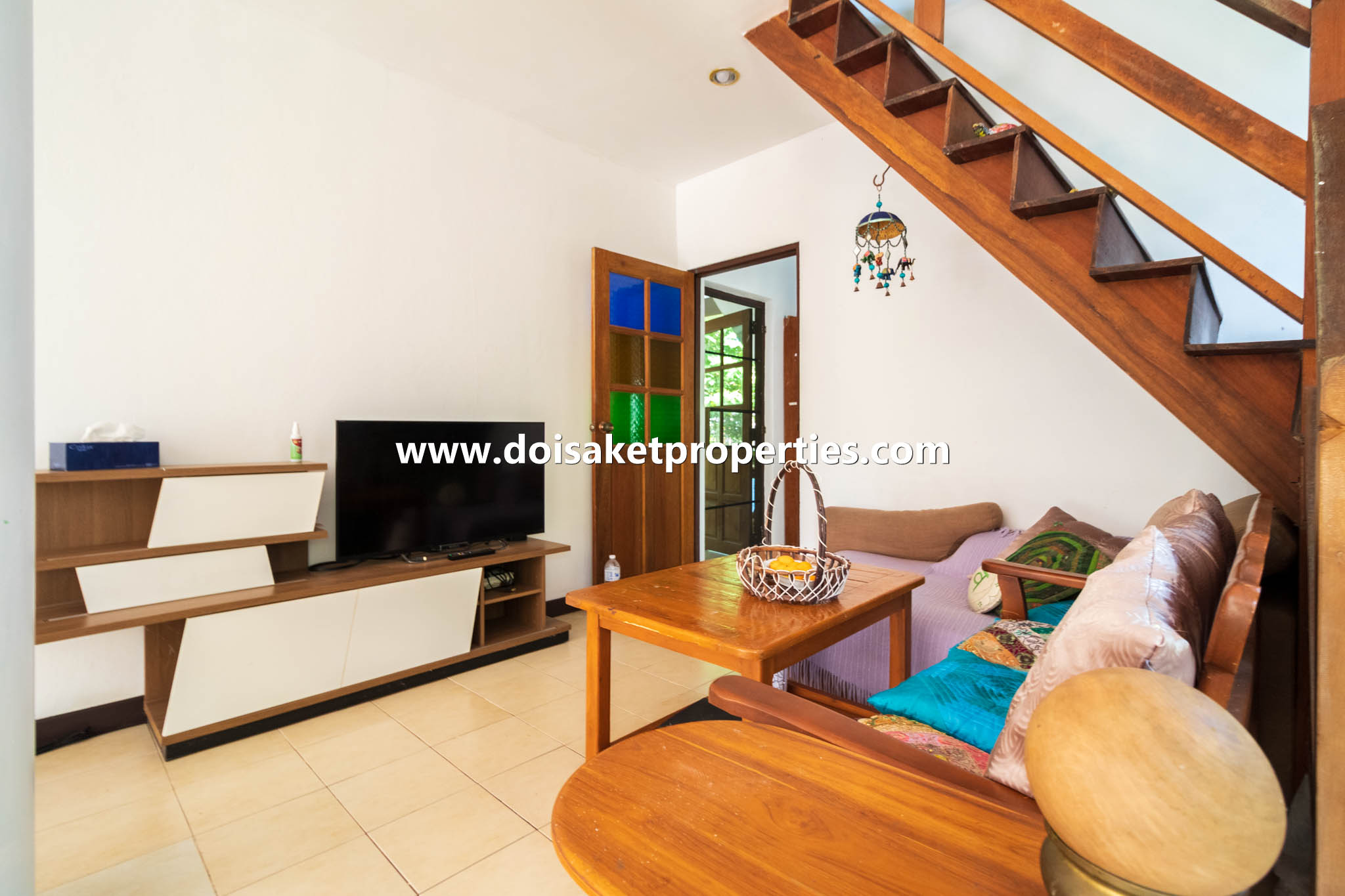 Doi Saket-DSP-(HS329-05) 5-Bedroom Family Home and Guest Bungalow with Gorgeous Gardens for Sale near Tao Garden in Luang Nuea