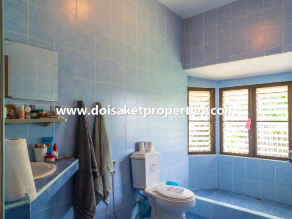 Doi Saket-DSP-(HS329-05) 5-Bedroom Family Home and Guest Bungalow with Gorgeous Gardens for Sale near Tao Garden in Luang Nuea