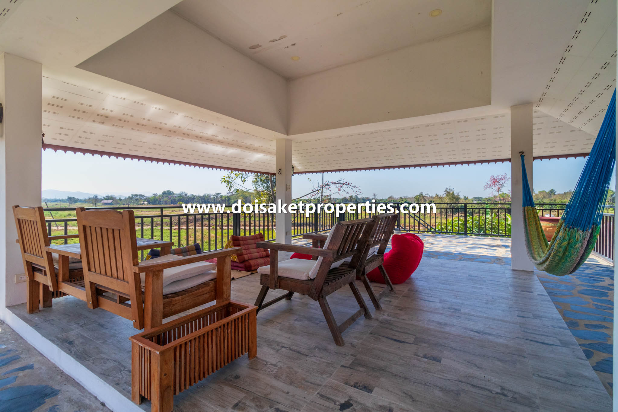 Doi Saket-DSP-(HS330-04) Large and Beautiful Resort-Style Home with Swimming Pool for Sale in Doi Saket