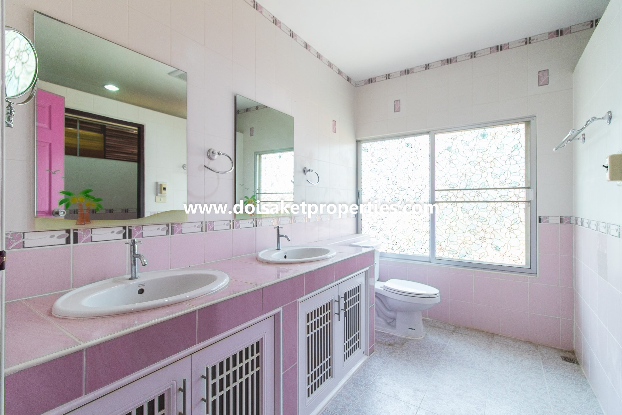 Doi Saket-DSP-(HS349-03) 3-Bedroom Family Home with Swimming Pool for Sale in Talat Kwan