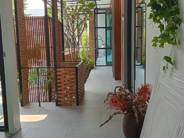 3 bed modern bungalow with a private pool for rent in Hang Dong