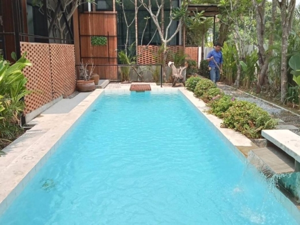 3 bed modern bungalow with a private pool for rent in Hang Dong