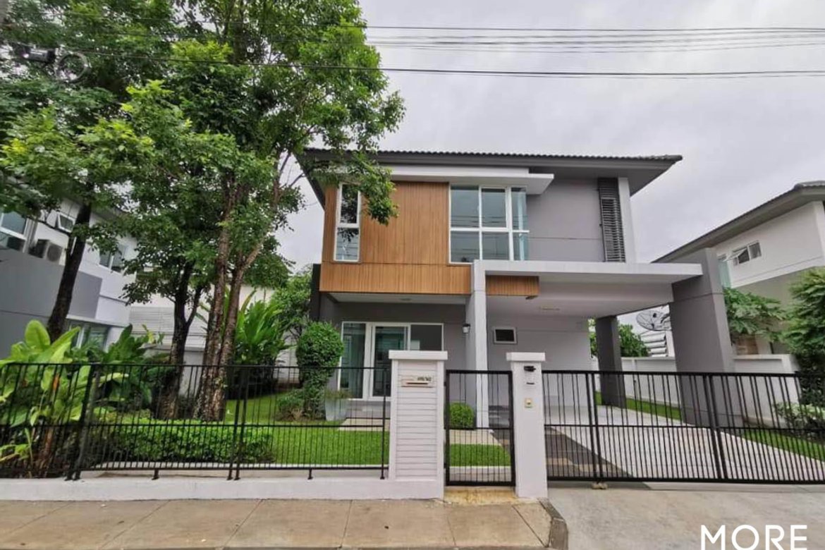 For rent: 2-storey detached house