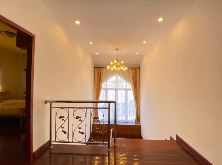 4 bed house for rent in Chang Phuak