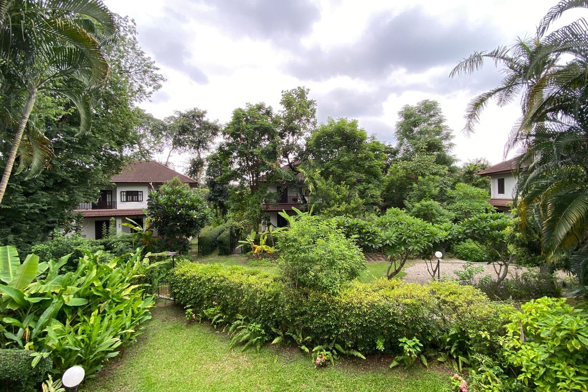 A colonial style 3 bed house for rent in Muang Chiang Mai-P-PHR946