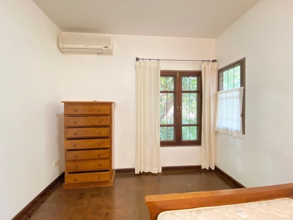 A colonial style 3 bed house for rent in Muang Chiang Mai-P-PHR946