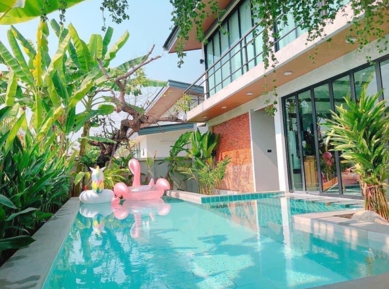 Luxury Pool Villa in San Kamphaeng