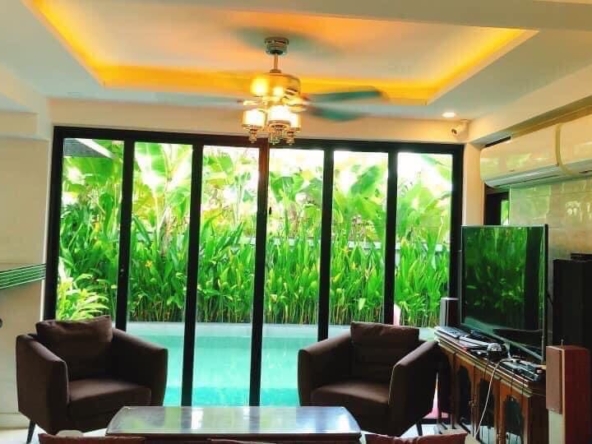 Luxury Pool Villa in San Kamphaeng