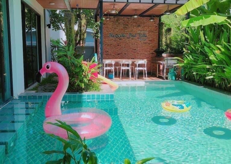 Luxury Pool Villa in San Kamphaeng