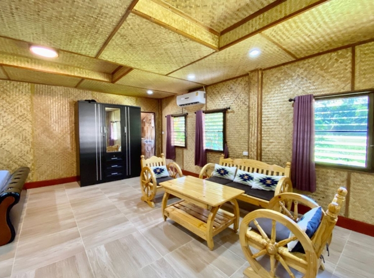 Large house 12 beds for sale in Doi Saket