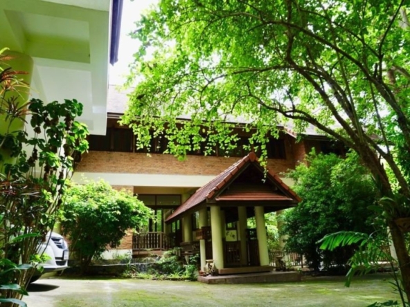 Unique house 3 bed for sale in Doi Saket