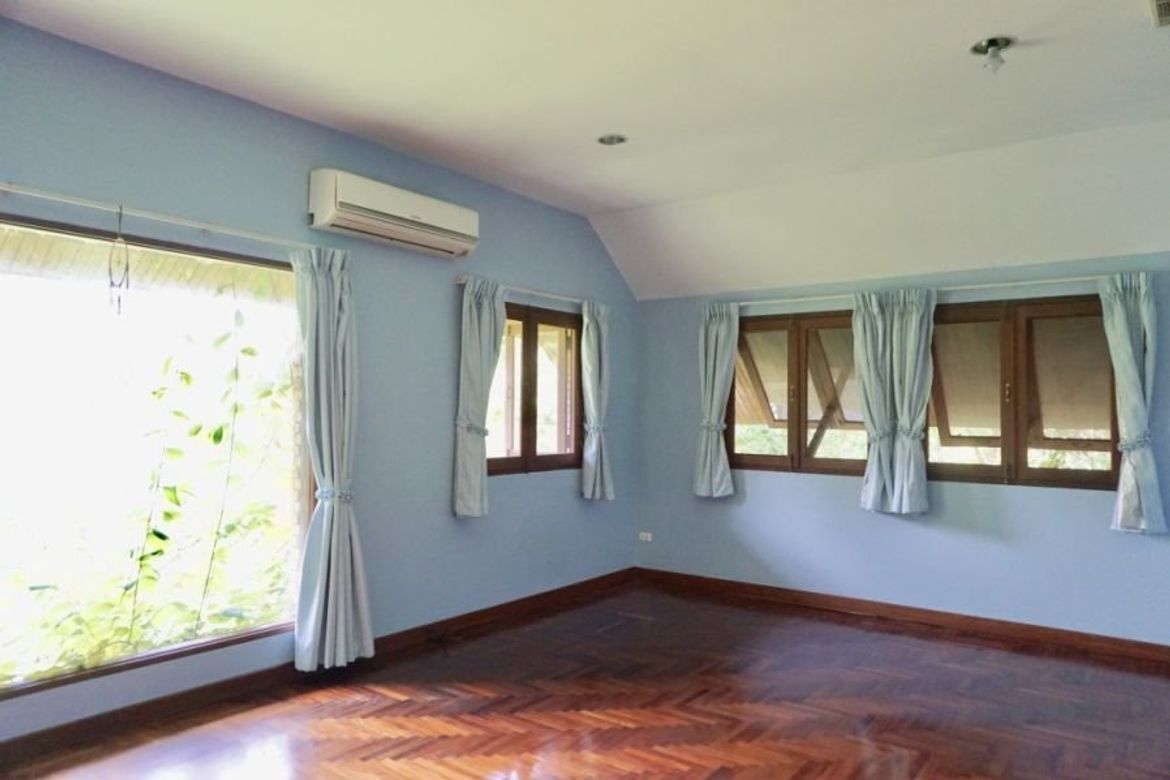 Unique house 3 bed for sale in Doi Saket