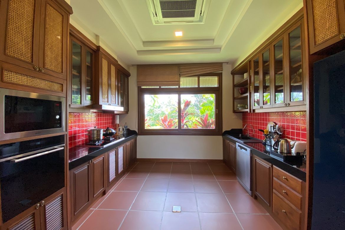 A Charming Lanna house with private pool for sale in Doi Saket