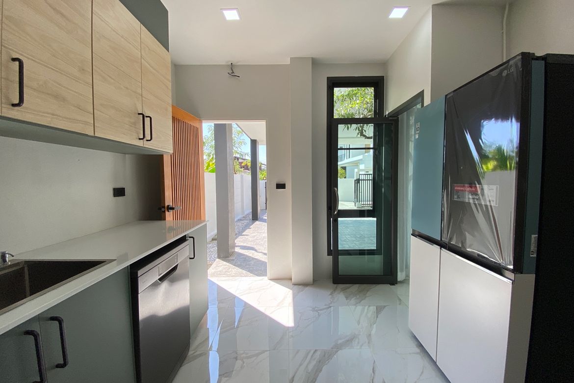 Modern 4 Bedroom House for Sale in Hang Dong-P-PHS1020