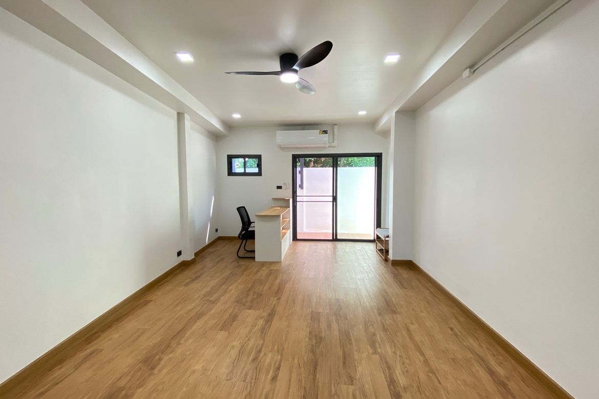 Modern 4 Bedroom House for Sale in Hang Dong-P-PHS1020