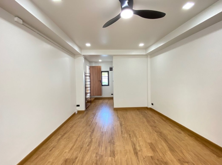 Modern 4 Bedroom House for Sale in Hang Dong-P-PHS1020