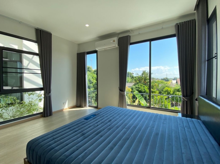 Modern 4 Bedroom House for Sale in Hang Dong-P-PHS1020