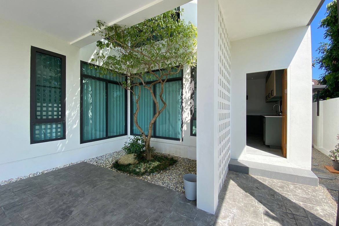 Modern 4 Bedroom House for Sale in Hang Dong-P-PHS1020