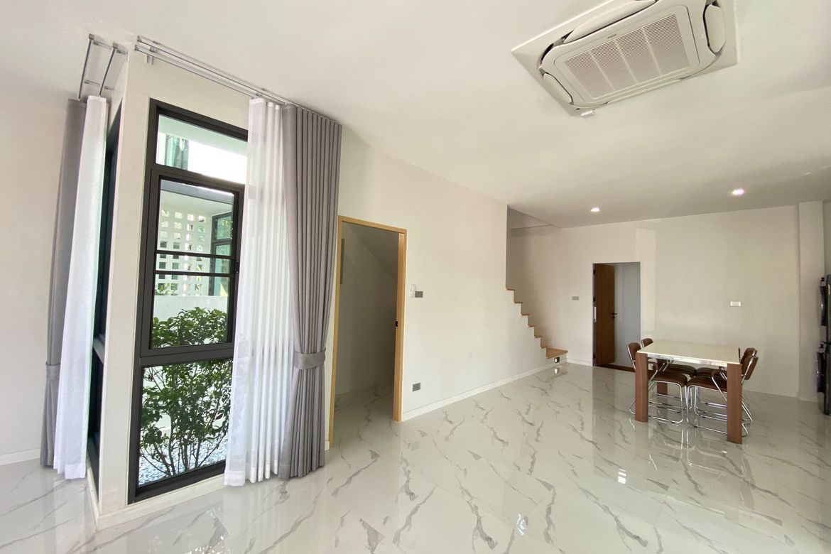 Modern 4 Bedroom House for Sale in Hang Dong-P-PHS1020