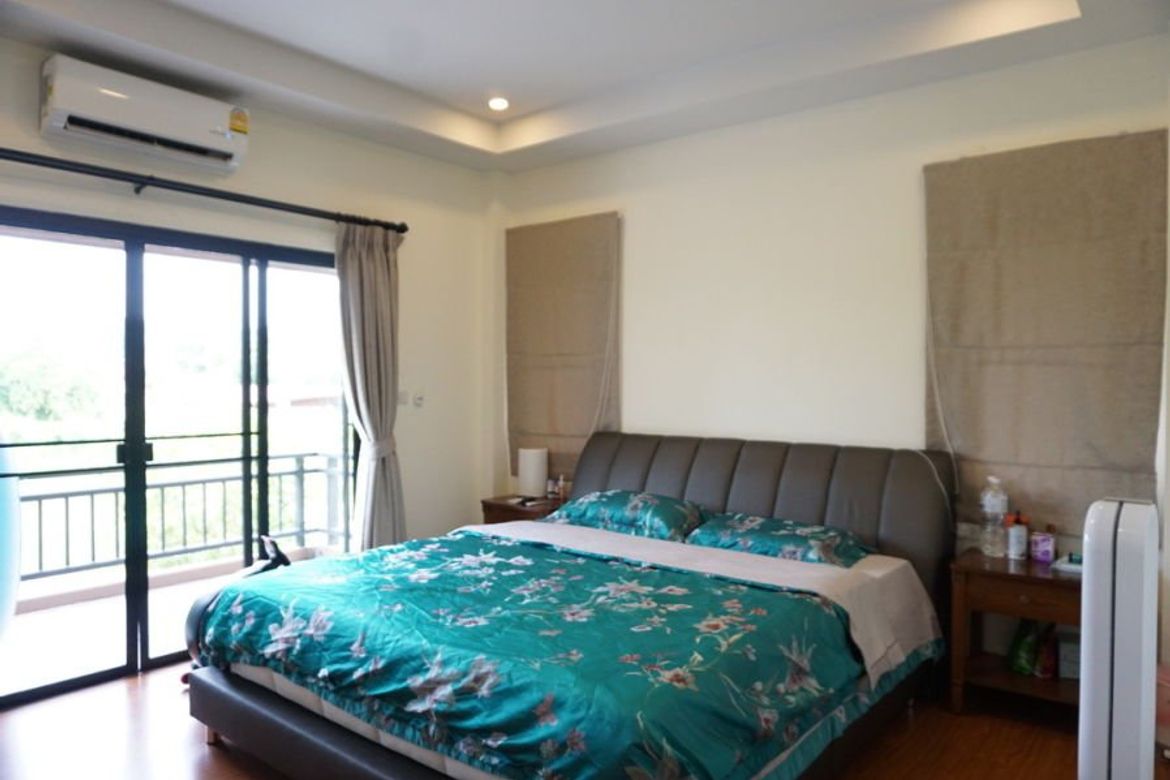 Modern Lanna house for sale in Hang Dong