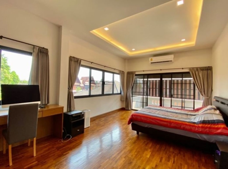 4 bed house for sale in Hang Dong