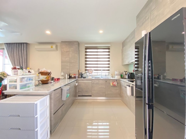 4 Bed modern house for sale in Hang Dong Chiang Mai-P-PHS847