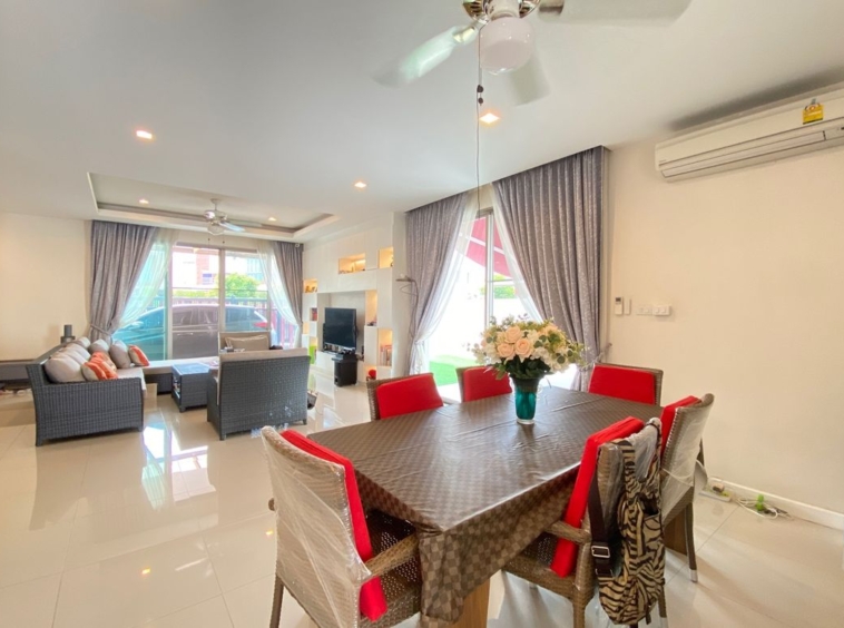 4 Bed modern house for sale in Hang Dong Chiang Mai-P-PHS847